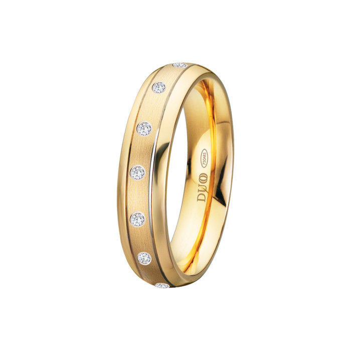 alianza-boda-oro-amarillo-ovalada-ranuras-laterales-diamantes-centro